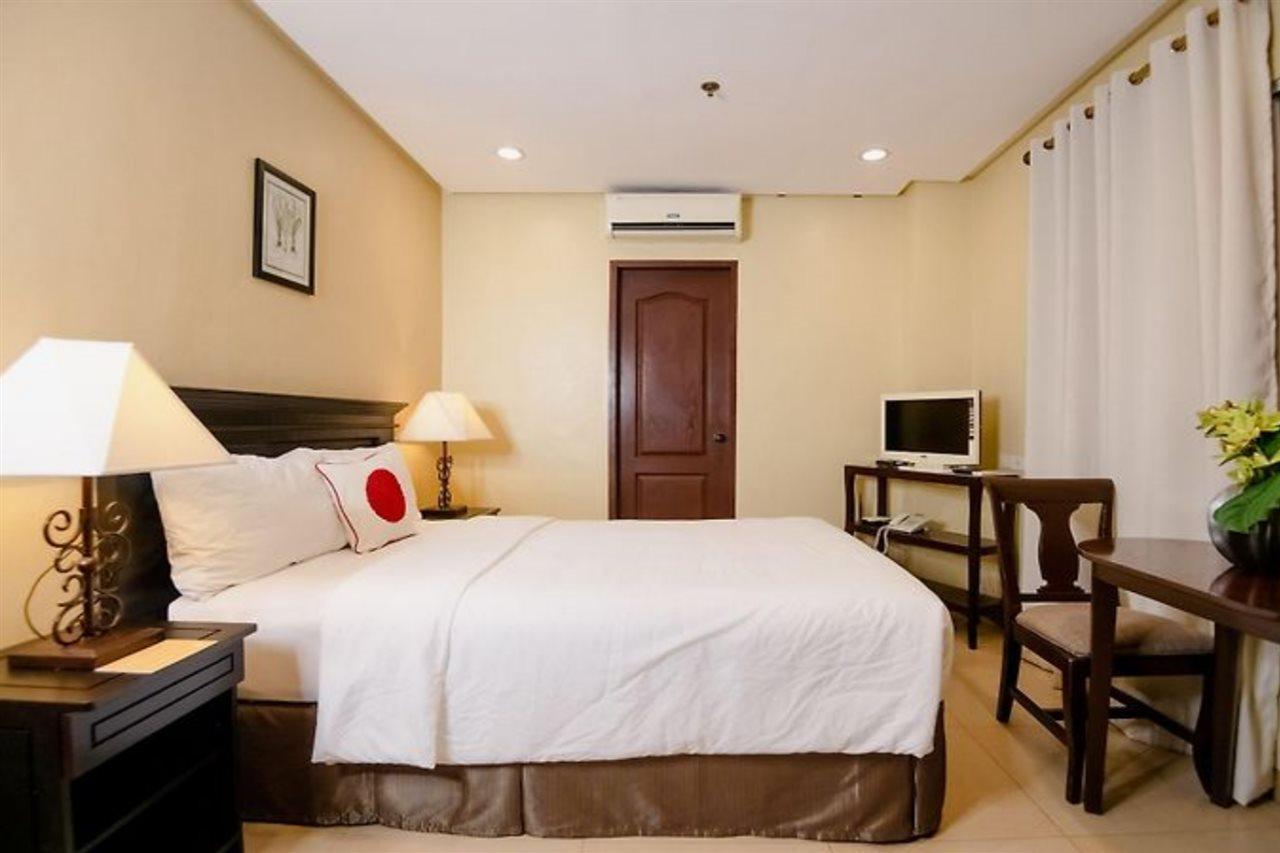 Sta Barbara Residence Hotel Cebu Esterno foto